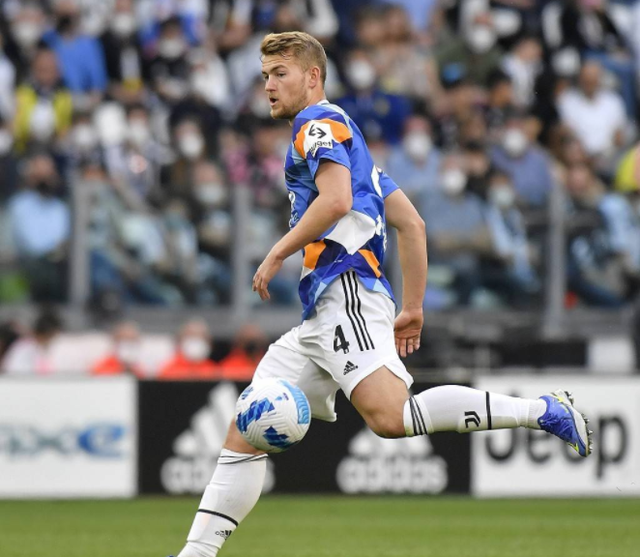  博洛尼亚防守反击，客场爆冷掀翻传统豪强